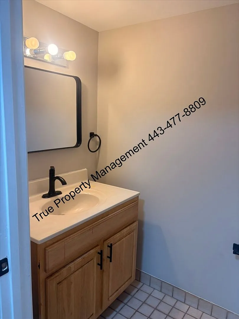 Spacious 2-Bedroom, 1.5-Bath Townhome in East Baltimore $1,400/Month — Photo 3