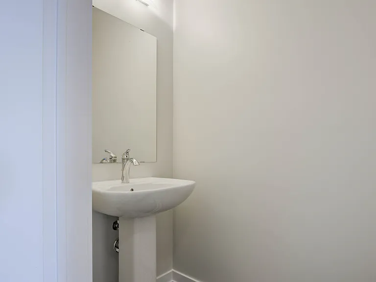 350 River Rd #7 — Photo 16