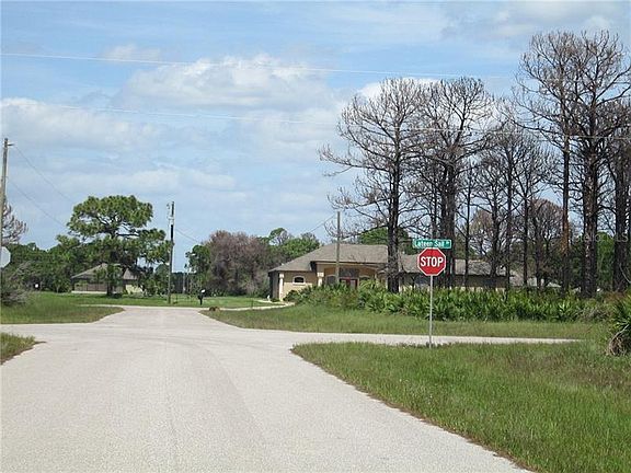 2nd image of 776 Boundary Blvd