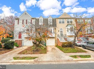 4273 Sleepy Lake Dr, Fairfax, VA 22033