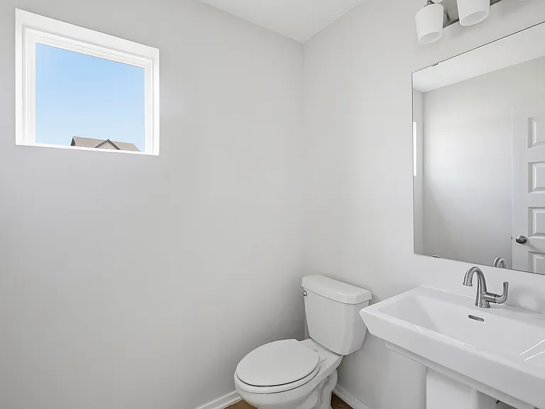 1424 SE Vantage Point Dr — Photo 5