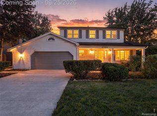 6160 Porteridge Ln, Canton, MI 48187