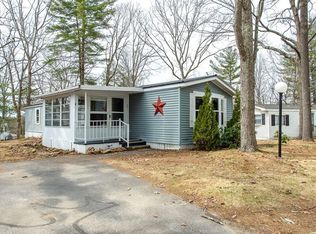 8 N Dewberry Ln, Rochester, NH 03867
