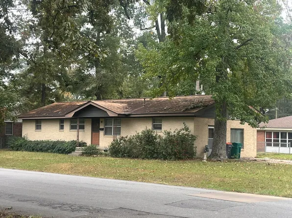 (undisclosed Address), Pine Bluff, AR 71603