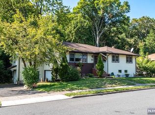 46 Longview Dr, Emerson, NJ 07630
