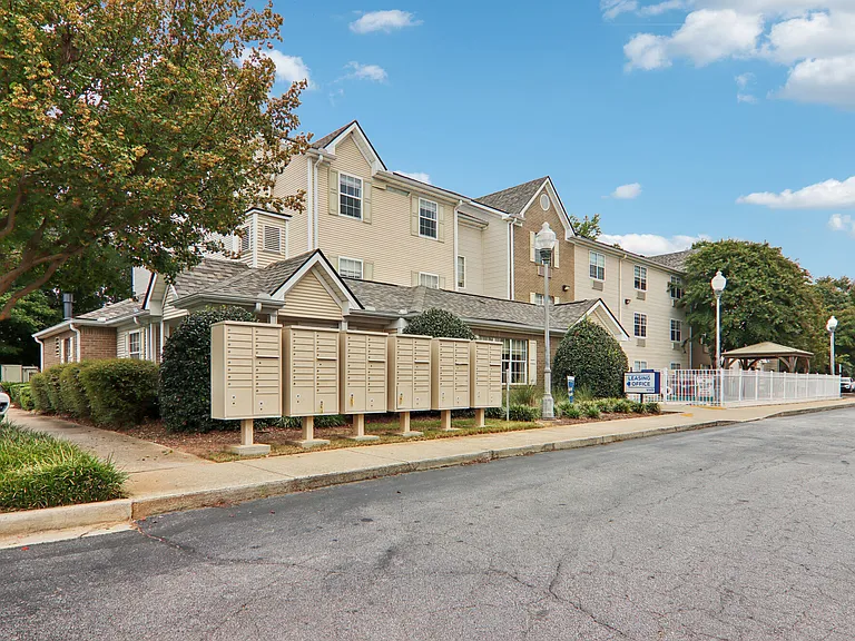 Flats at Haywood — Photo 6