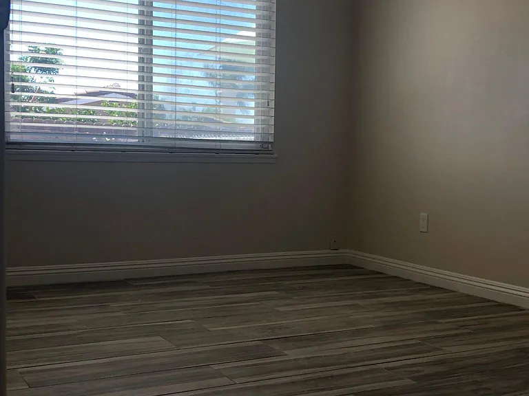 756 Jefferson Ave #B — Photo 24
