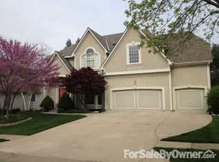 712 SW Springwater Ln, Lees Summit, MO 64081