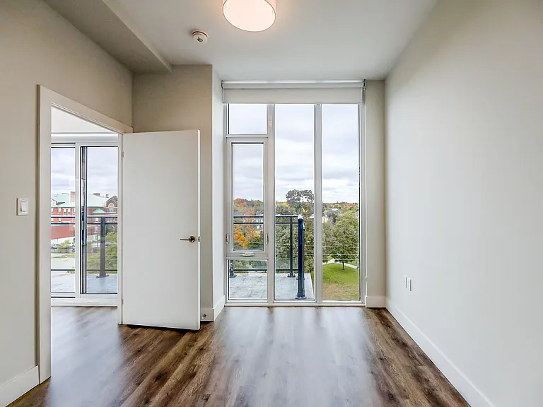 475 George St N — Photo 18