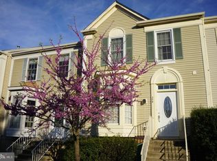 209 Falkirk Ct, Fredericksburg, VA 22406