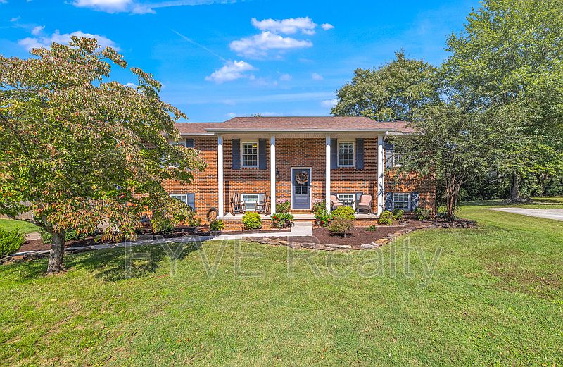 1st image of 1428 Bexhill Dr