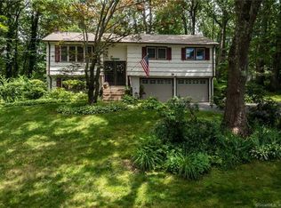 28 Oxbow Dr, Vernon, CT 06066