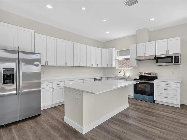 3022 W Douglas St — Photo 3