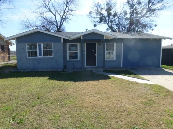 6729 Wallis Rd, Lake Worth, TX 76135