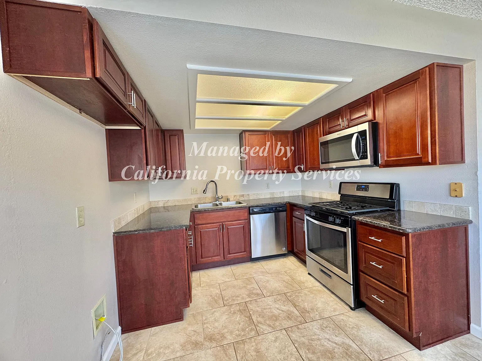 2 bed, $2,400 — Photo 3