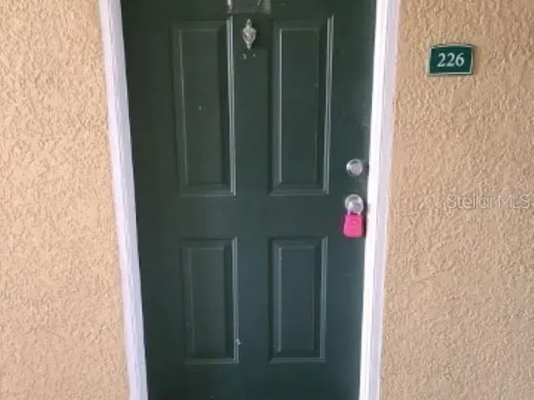 18001 Richmond Place Dr APT 226, Tampa, FL 33647