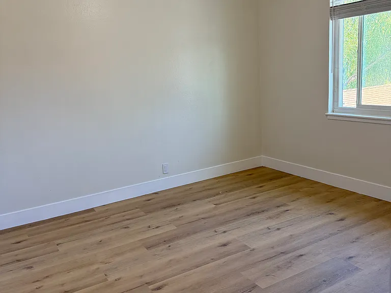 190 Boston Ave #5 — Photo 16