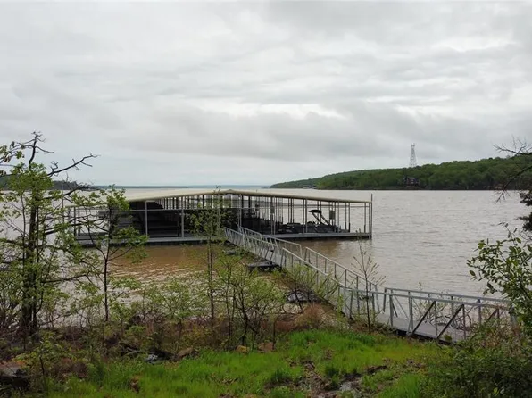 143 Patriot Pointe Lakeview Plus Dock Flt, Eufaula, OK 74432