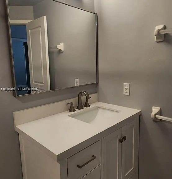 211 Mallory Ct #211 — Photo 22