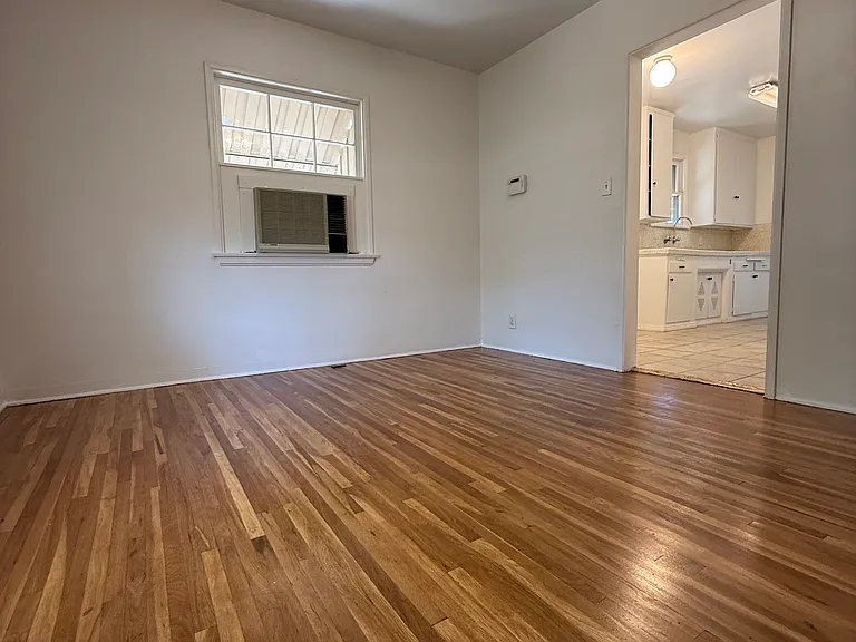1333 E Colton Ave — Photo 6