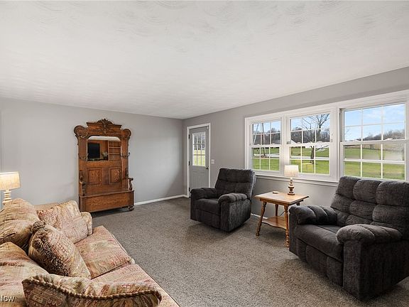 3rd image of 1651 County Road 1095