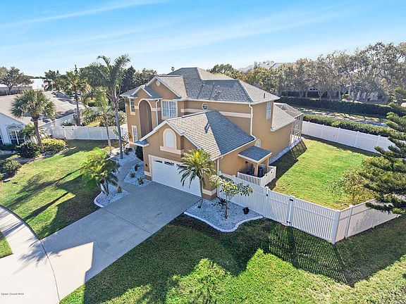 4th image of 582 Lake Victoria Cir