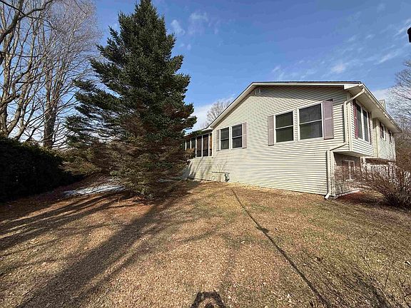 3rd image of 1085 Lamkin Street