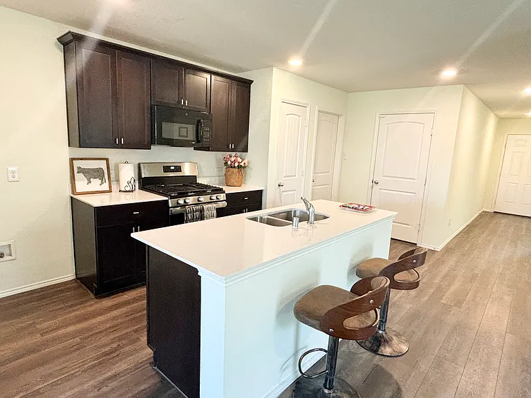 1614 Westfall Dr — Photo 8