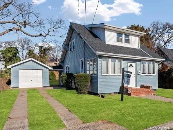 5 Ronkonkoma Avenue, West Hempstead, NY 11552