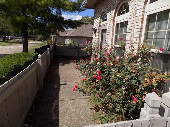 3rd image of 8100 River Park Way
