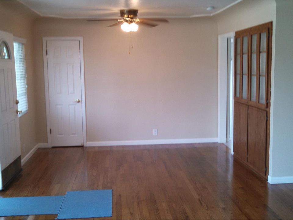 1st image of 802 E North St