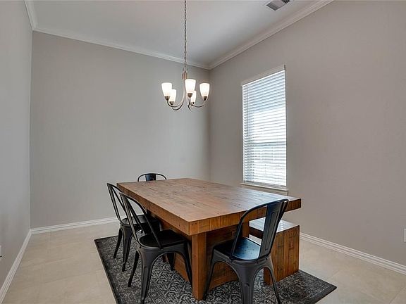 5th image of 4607 Lake Mill Ct