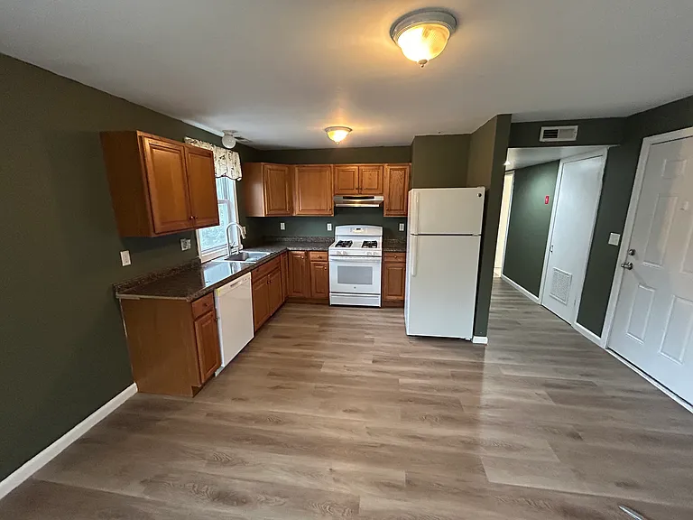 34 McKinley Ave #3 — Photo 5