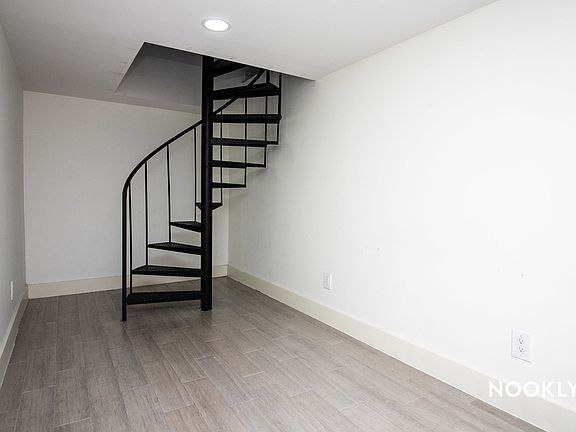 4th image of 884 Jefferson Ave #1L