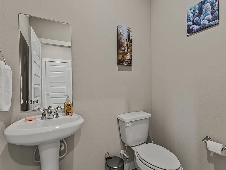 706 Melody Hill Dr — Photo 21