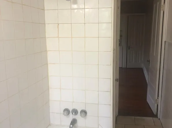 103 S 8th St #Eff, Allentown, PA 18101