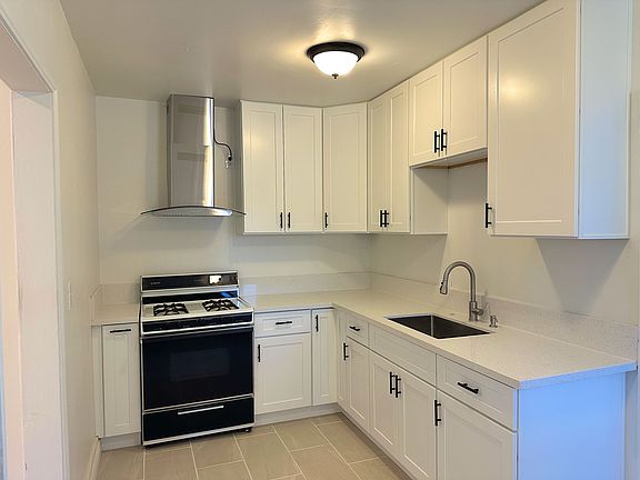 2nd image of 203 W Belmont St