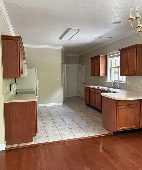 213C Brentwood Way — Photo 6