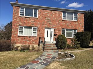 41 Glen Rd, Eastchester, NY 10709