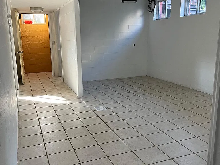 131 Franklin St #1 — Photo 8