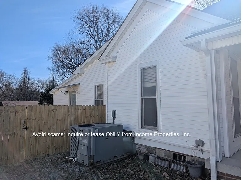 209 S Greenwood St — Photo 27
