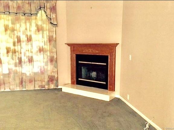 4th image of 1029 N Lane Dr