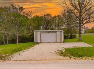 26164 County Road 254l, Hermitage, MO 65668