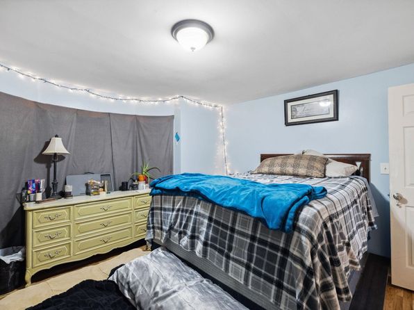 manchester-new-hampshire-95345048 picture