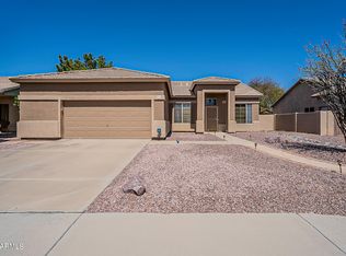 252 E Smoke Tree Rd, Gilbert, AZ 85296