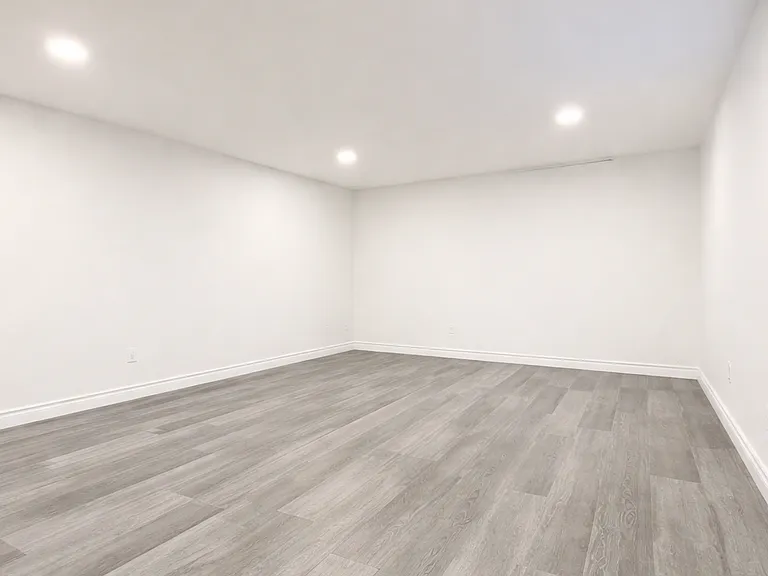 700 Indian Rd N #18 — Photo 7