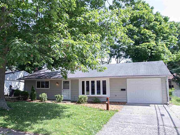 3rd image of 304 Rexford Dr