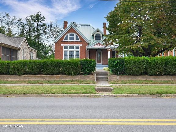 3rd image of 801 Highland Ave