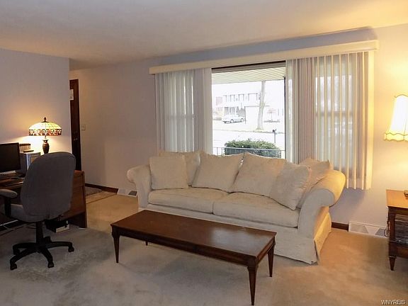 3rd image of 273 Colonial Dr