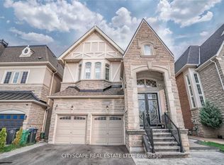 3274 Erin Centre Blvd, Mississauga, ON L5M0K9